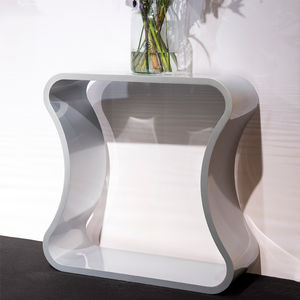 console contemporaine 1