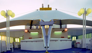 structure tendue sur ossature métallique / en voile / pour couverture / avec membrane en pvc