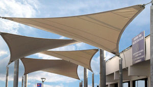 structure tendue câble-membrane / en voile / pour couverture / avec membrane en polyester