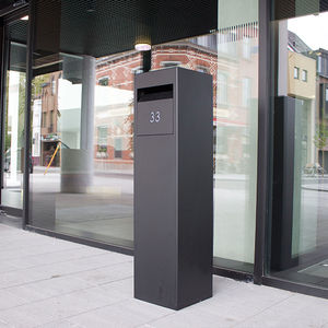 boîte aux lettres sur pied 1