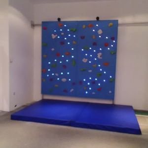 mur d'escalade fixe