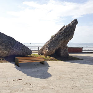 banc public contemporain