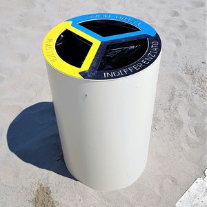 poubelle publique / en acier galvanisé / en tôle d'acier / avec cendrier intégré