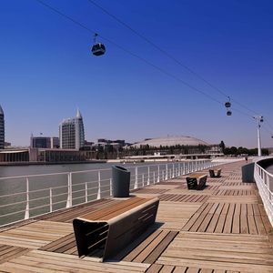 banc public contemporain