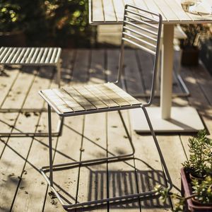 chaise contemporaine 1