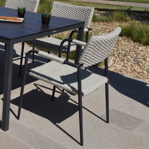 chaise contemporaine