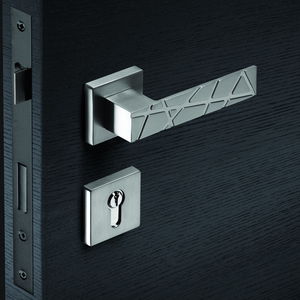 poignée pour porte 1