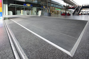 tapis d'entrée pour établissement public / pour bureau / en aluminium / avec profilés