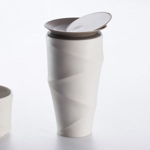 tasse à café en porcelaine