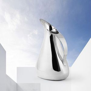carafe en métal