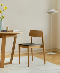 chaise de salle à manger de style scandinave 1