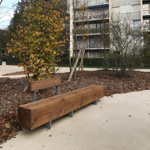 banc public contemporain