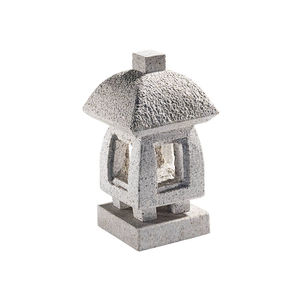 lanterne en granit