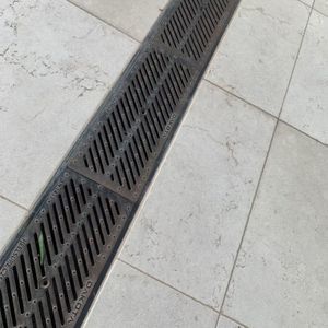 caniveau à grille