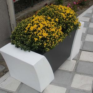 jardinière en acier inoxydable