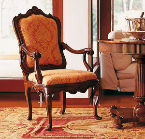 chaise de style baroque