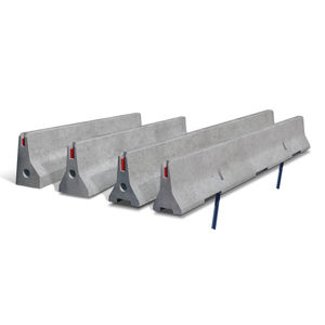 barrière en béton / routière / fixe / urbaine