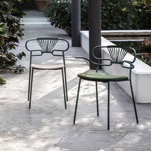chaise contemporaine 1