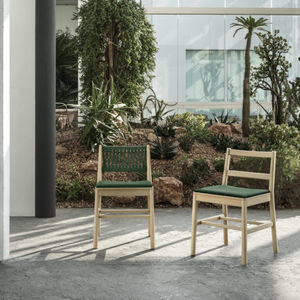 chaise contemporaine 1