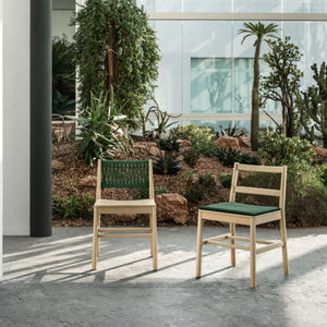 chaise contemporaine 1