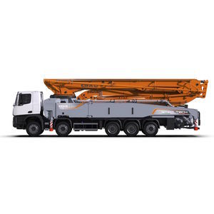 pompe à béton montée sur camion 1