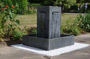 fontaine de jardin 1