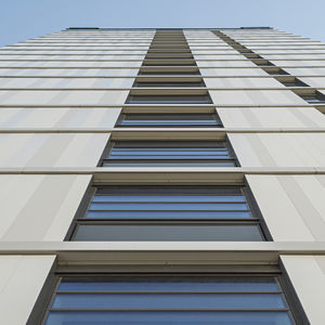brise-soleil à lames