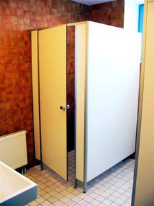 cabine sanitaire pour douche pour sanitaire public