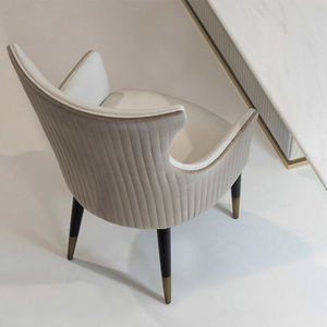 chaise contemporaine 1