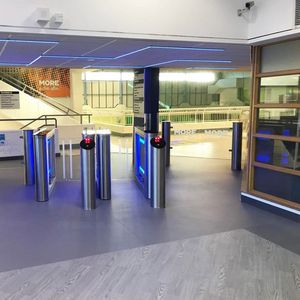 couloir rapide pour contrôle d'accès automatique