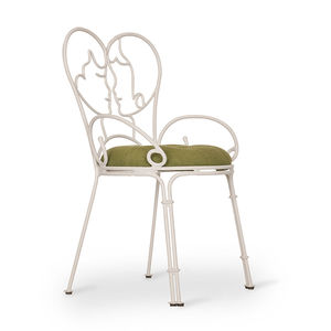 chaise de jardin classique