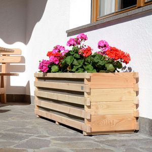 jardinière en mélèze 1