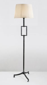 lampe sur pied