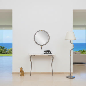 console contemporaine