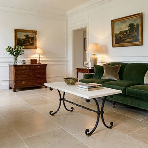 table contemporaine