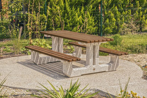table de pique-nique contemporaine