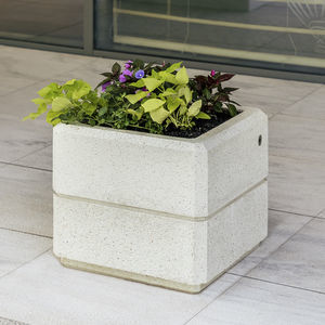 jardinière en béton fibré