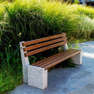 banc public contemporain