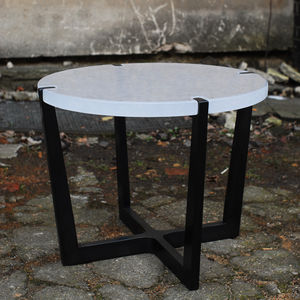 table d'appoint contemporaine