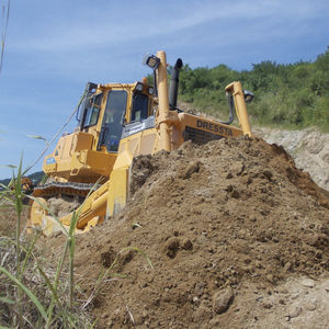 bulldozer sur chenilles 1