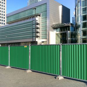clôture pour espace public / pour chantier / industrielle / à panneaux