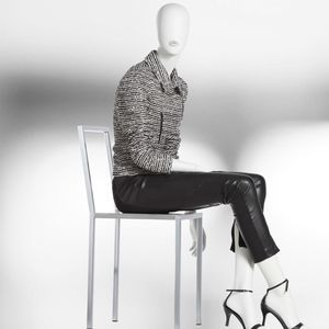mannequin de vitrine femme