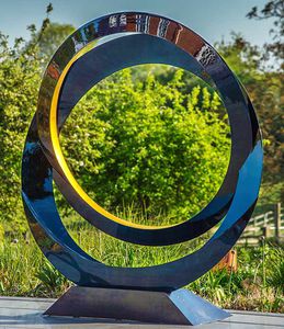 sculpture en inox