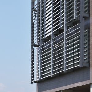 brise-soleil en aluminium 1
