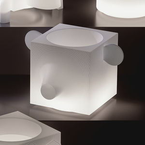 vase contemporain
