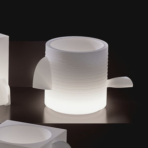 vase contemporain