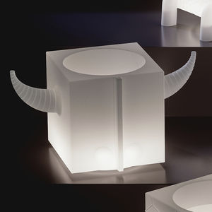 vase contemporain