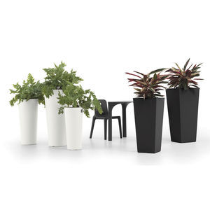 cache-pot en polyéthylène