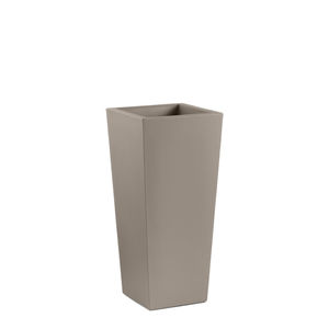 cache-pot en polyéthylène 1