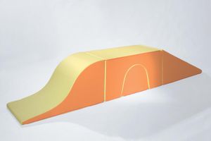 module en mousse pour parcours de jeux